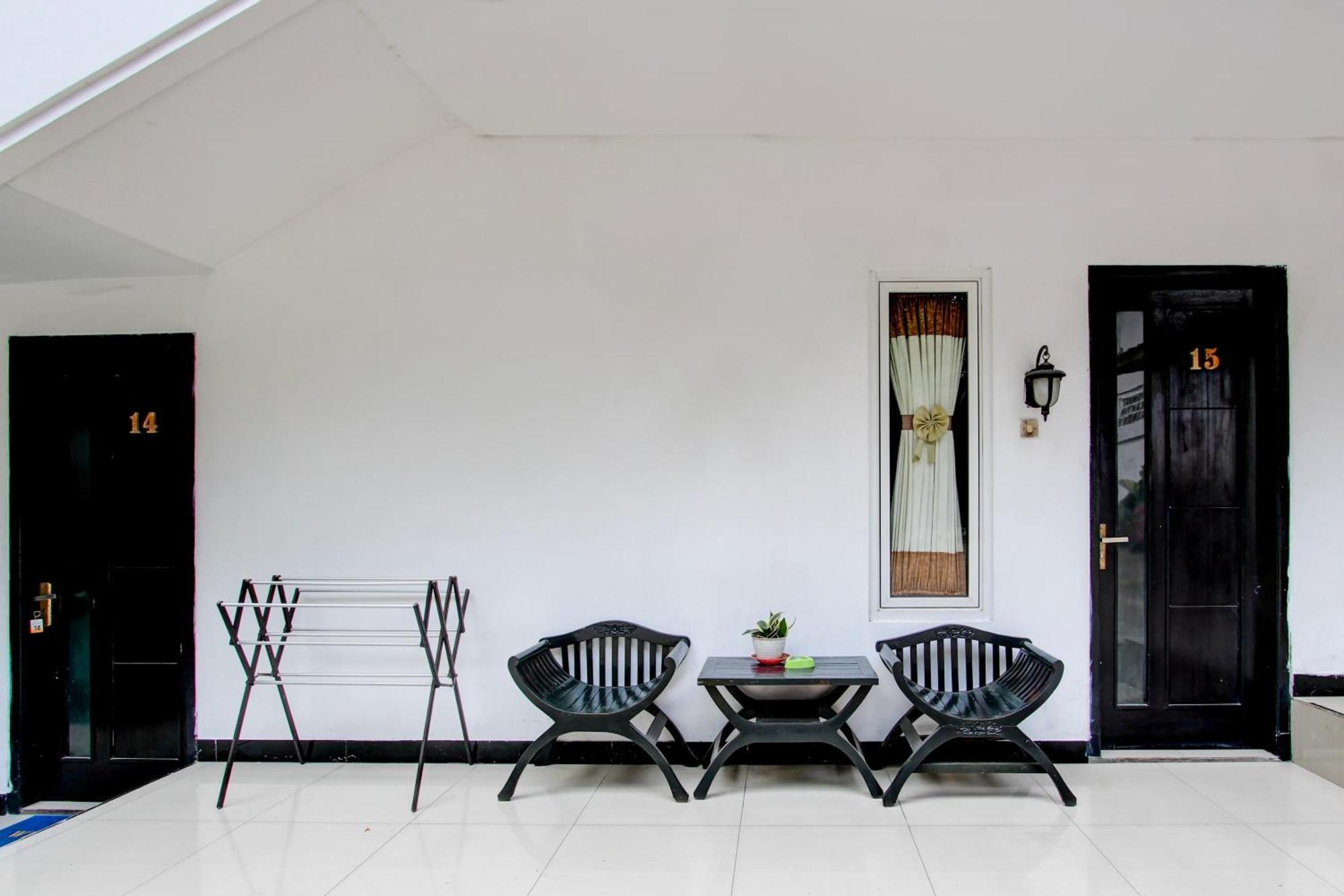Oyo 409 Pondok Helomi Kalasan Extérieur photo