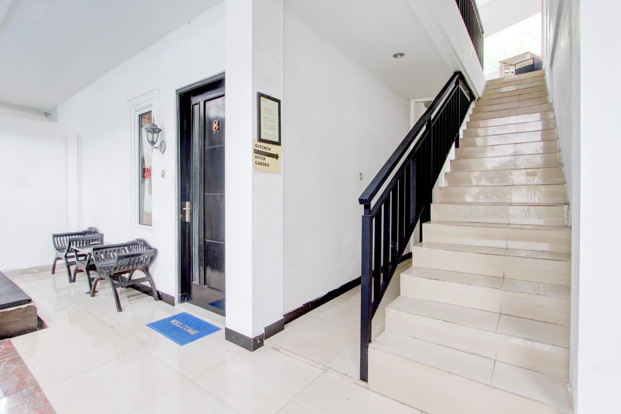 Oyo 409 Pondok Helomi Kalasan Extérieur photo